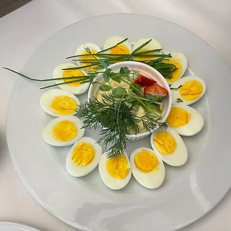 Zamkowy 3* فاوبجه