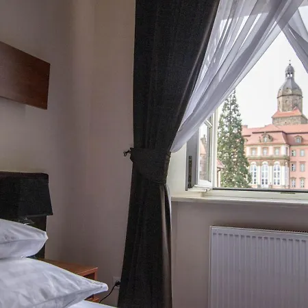 מלון Zamkowy ואלבריץ'