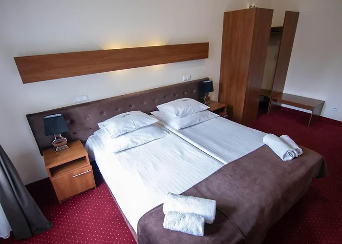 Zamkowy 3* ואלבריץ'